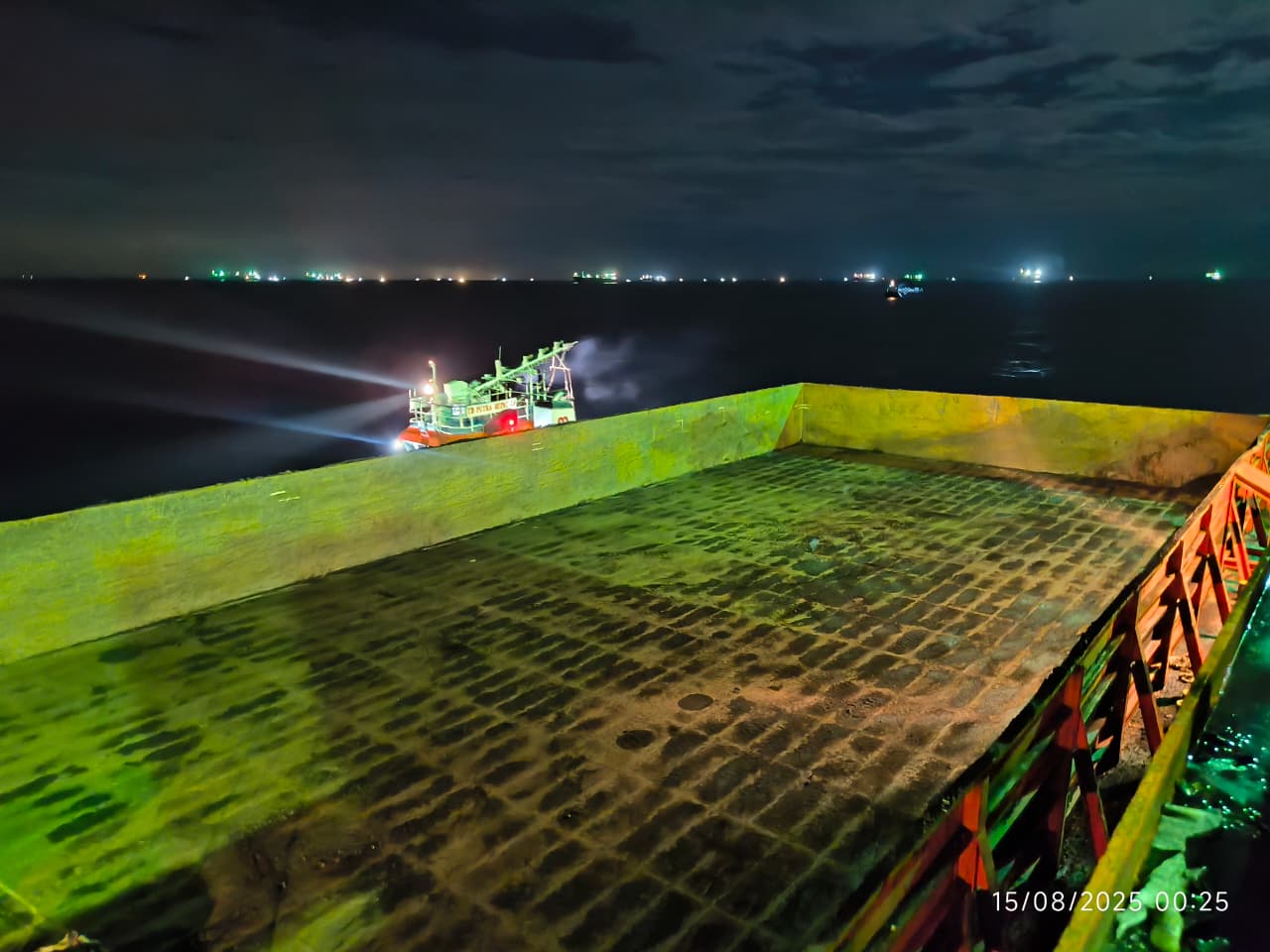 Operasional Vessel Malam