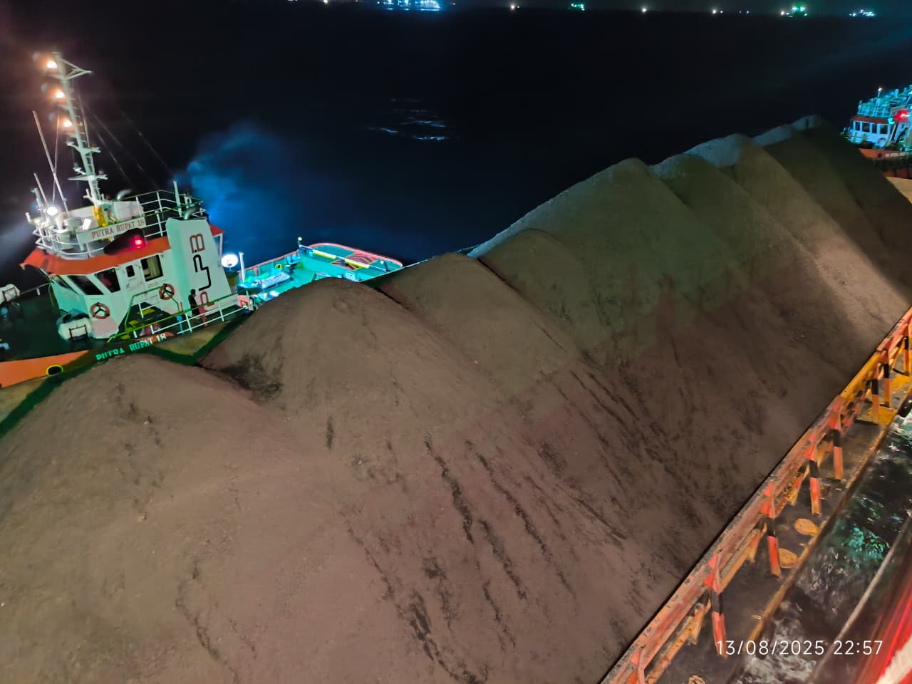 Operasional Dermaga Alat Berat