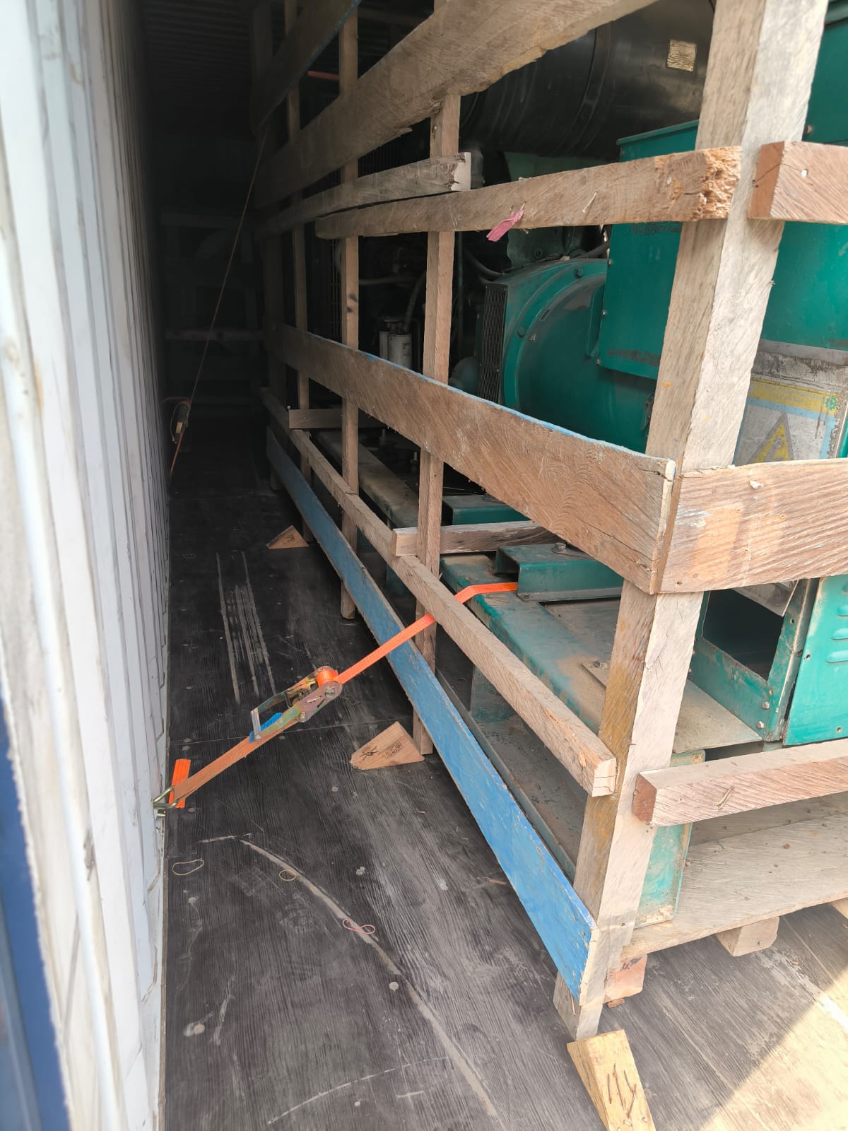 Bongkar Muat Container Depot